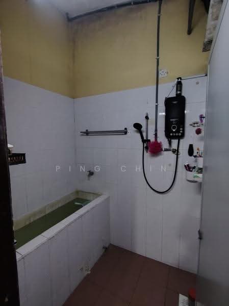 Rumah Teres 2-Tingkat untuk Dijual di Sri Petaling (Kuala Lumpur) - Ping Chin - Bathroom - PropertyGuru.com.my