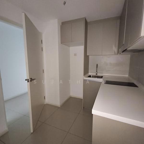 Kediaman Servis untuk Dijual di Residensi Estetik 8 (Est8) - Sujatha M - Kitchen - PropertyGuru.com.my