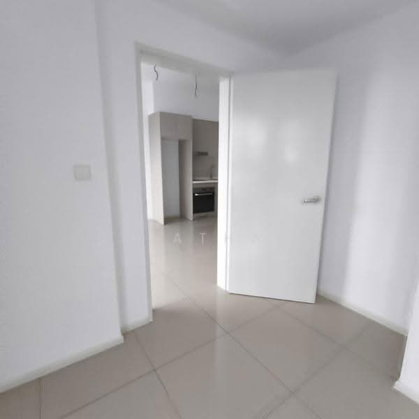 Kediaman Servis untuk Dijual di Residensi Estetik 8 (Est8) - Sujatha M - Kitchen - PropertyGuru.com.my