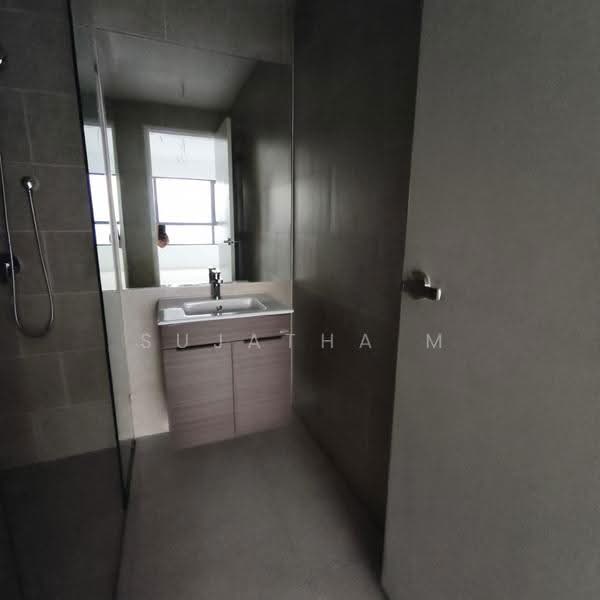 Kediaman Servis untuk Dijual di Residensi Estetik 8 (Est8) - Sujatha M - Bathroom - PropertyGuru.com.my