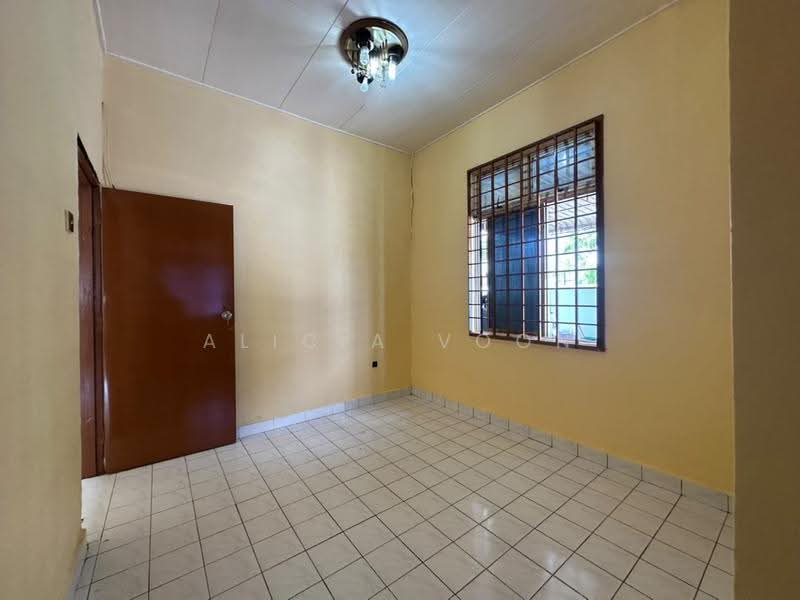 Rumah Teres 1-Tingkat untuk Disewa di Taman Puteri Wangsa (Ulu Tiram) - Alicia Voon - PropertyGuru.com.my