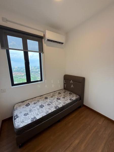 Kediaman Servis untuk Disewa di Country Garden Central Park - Stella Narita - Bedroom - PropertyGuru.com.my