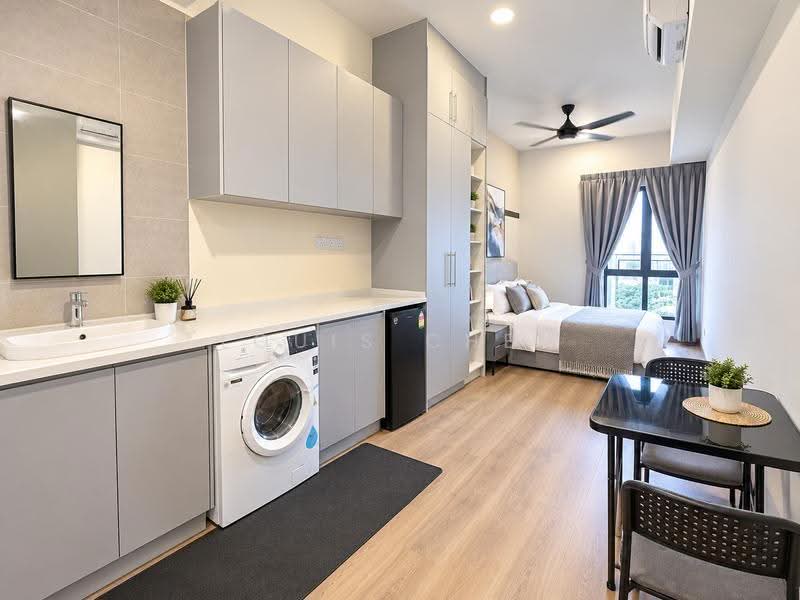Service Residence for Sale at 8th & Stellar - Louis Chen - Bedroom - PropertyGuru.com.my