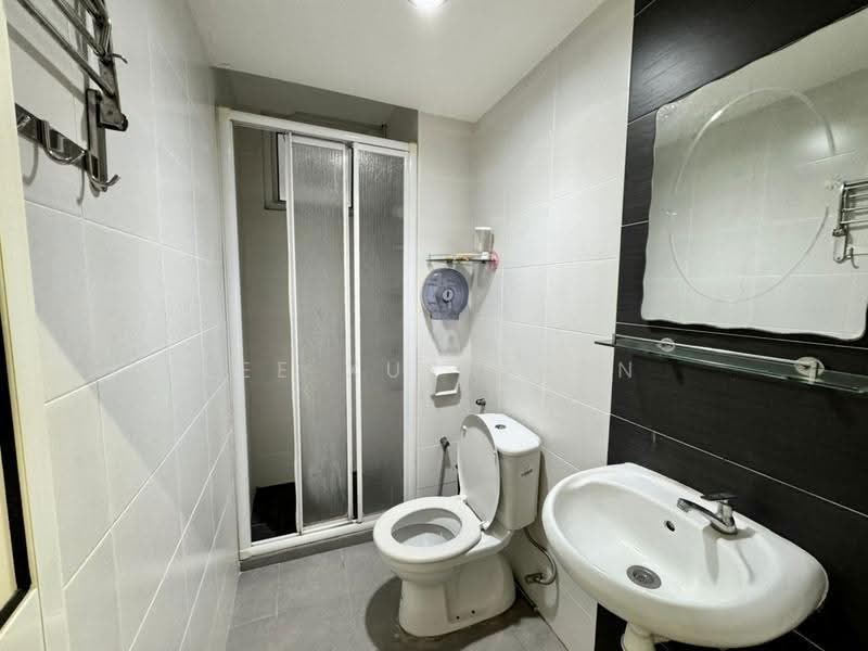 Condominium for Sale at Summer Place - Lee Xue Chen - Bathroom - PropertyGuru.com.my