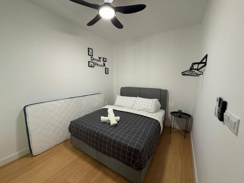 Kediaman Servis untuk Dijual di The New Duo @ Edumetro - Steve Chiam - Bedroom - PropertyGuru.com.my