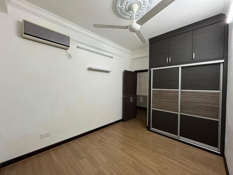 Condominium for Rent at The Brezza - A Ee Ee - Bedroom - PropertyGuru.com.my