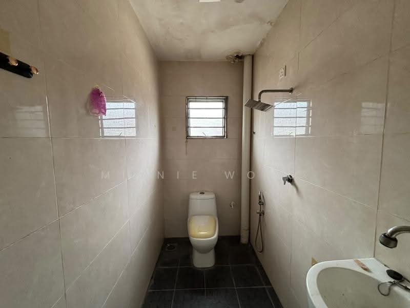 2-storey Terraced House for Sale in Rawang Perdana (Rawang) - Minnie Wong - Bathroom - PropertyGuru.com.my