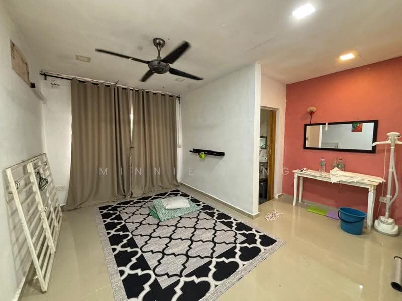 2-storey Terraced House for Sale in Rawang Perdana (Rawang) - Minnie Wong - Living Room - PropertyGuru.com.my