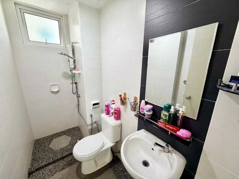 Condominium for Sale at Summer Place - Lee Xue Chen - Bathroom - PropertyGuru.com.my