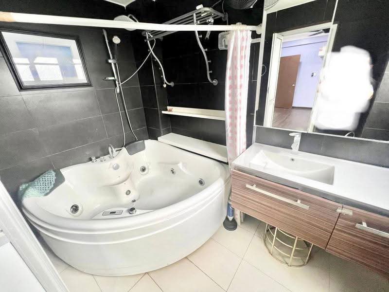 Condominium for Sale at Tiara Kelana - Amzar Faiz - PropertyGuru.com.my