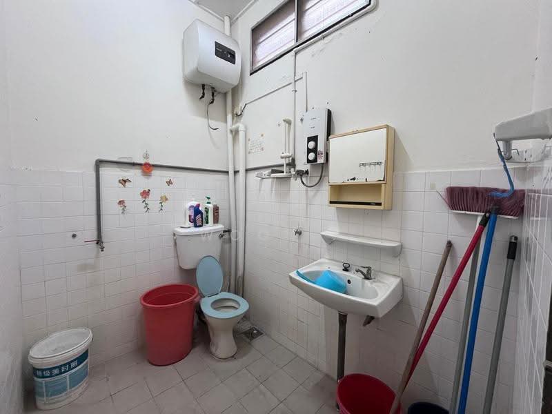 Rumah Teres 2-Tingkat untuk Dijual di Klebang (Melaka) - Woon . - Bathroom - PropertyGuru.com.my