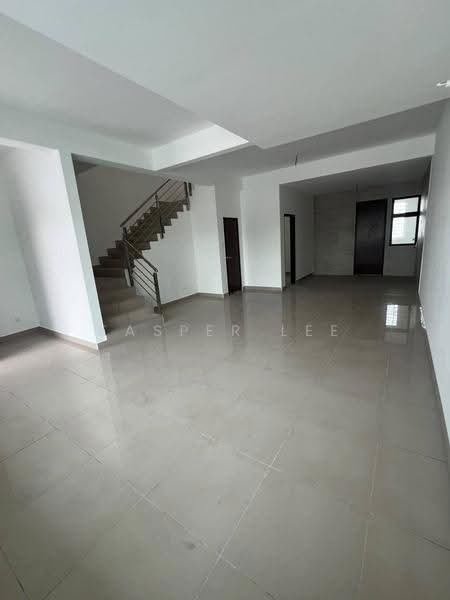 Rumah Teres 2-Tingkat untuk Disewa di Mutiara Rini (Skudai) - Kasper Lee - Living Room - PropertyGuru.com.my