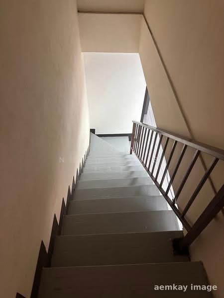 Pejabat untuk Disewa di Taman Universiti Indah (Seri Kembangan) - Nicholas Yap - Corridor - PropertyGuru.com.my