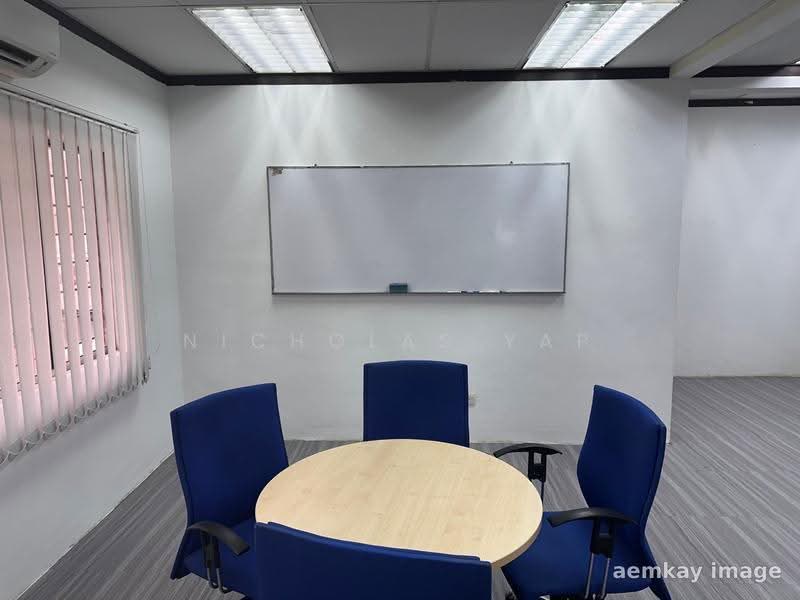 Pejabat untuk Disewa di Taman Universiti Indah (Seri Kembangan) - Nicholas Yap - Interior - PropertyGuru.com.my