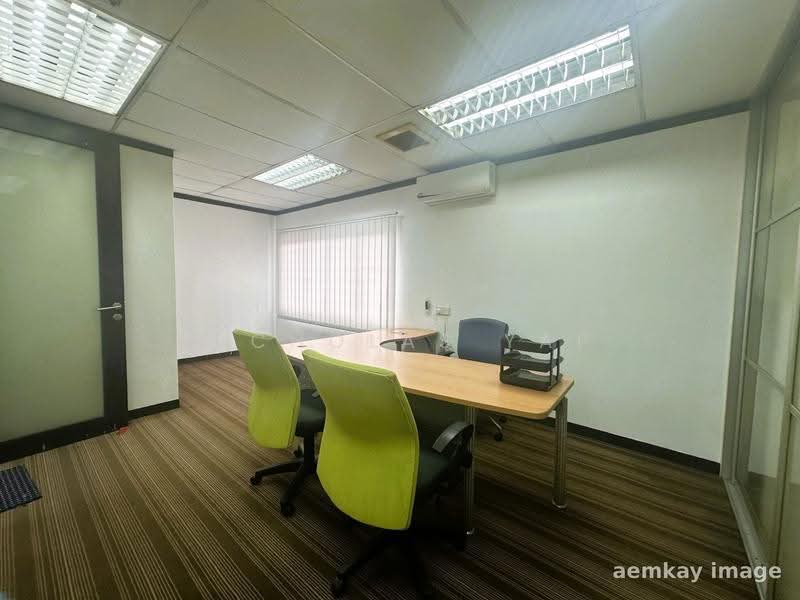 Pejabat untuk Disewa di Taman Universiti Indah (Seri Kembangan) - Nicholas Yap - Study - PropertyGuru.com.my