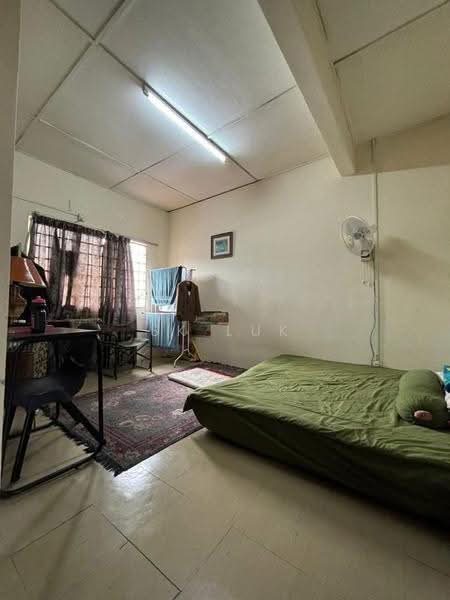 Rumah Teres 2-Tingkat untuk Dijual di Rawang Perdana 2 (Rawang) - SK Luk - Bedroom - PropertyGuru.com.my