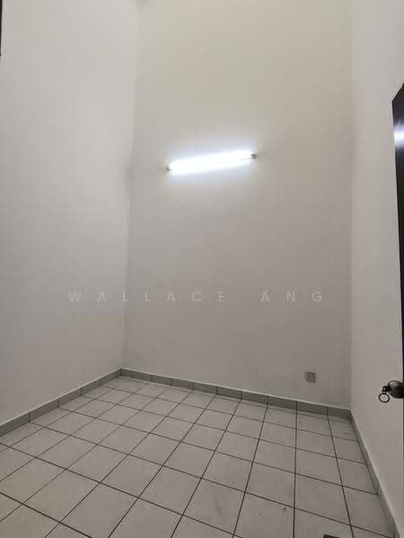 1.5-storey Terraced House for Sale in Taman Molek (Johor Bahru) - Wallace Ang - Interior - PropertyGuru.com.my
