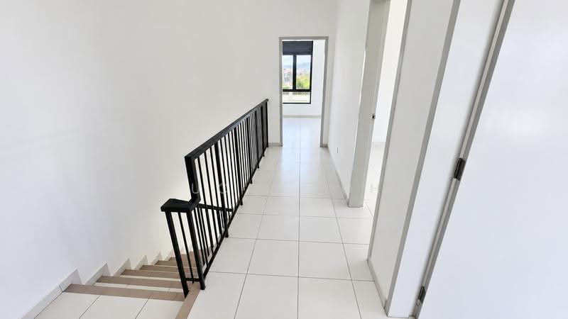 Terraced House for Rent in Eco Grandeur (Puncak Alam) - Lucas Loh - Corridor - PropertyGuru.com.my