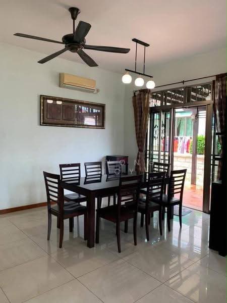Rumah Berkembar untuk Disewa di Taman Mount Austin (Tebrau) - Au Yong Lucy - Dining Room - PropertyGuru.com.my