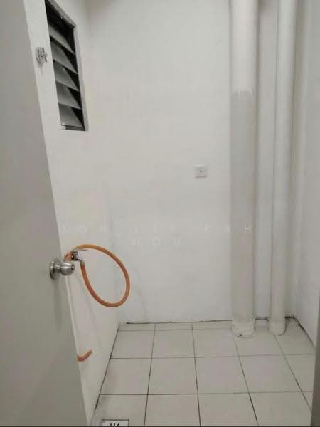 Kediaman Servis untuk Disewa di Residensi Emas - Don Lee Kah Hou - Interior - PropertyGuru.com.my