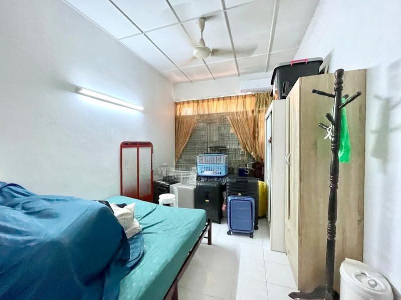 Rumah Berkembar untuk Dijual di Pantai Jerejak (Bayan Lepas) - Welwits Sim - Bedroom - PropertyGuru.com.my