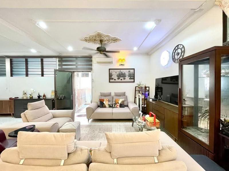 Rumah Berkembar untuk Dijual di Pantai Jerejak (Bayan Lepas) - Welwits Sim - Living Room - PropertyGuru.com.my