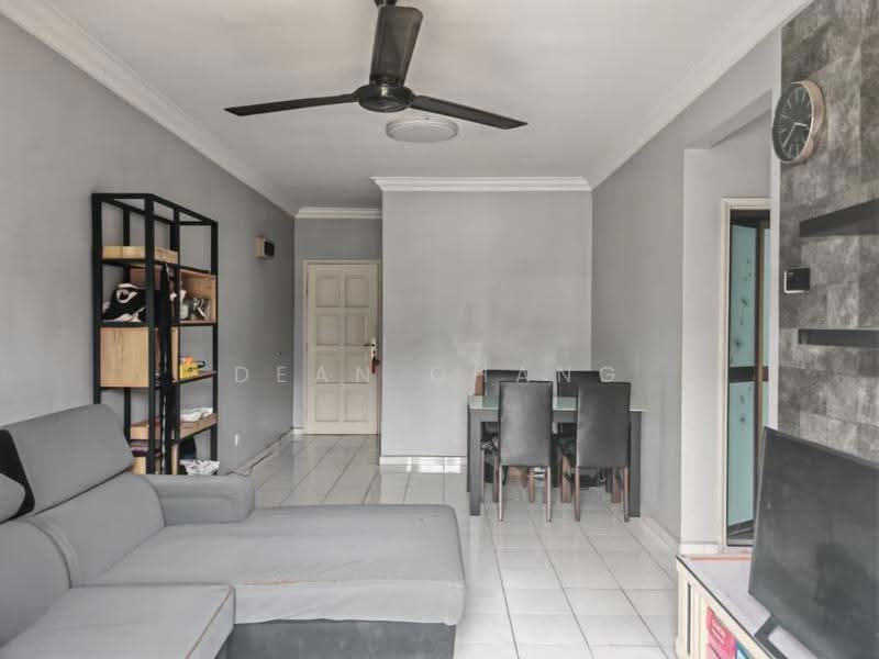 Pangsapuri untuk Disewa di Kinrara Ria - Dean Chang - Living Room - PropertyGuru.com.my
