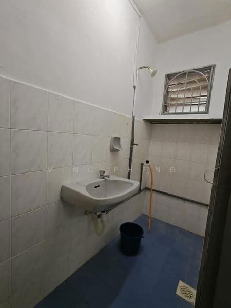 Apartment for Sale at Kota Laksamana Utama - Vinc Pheng - Bathroom - PropertyGuru.com.my
