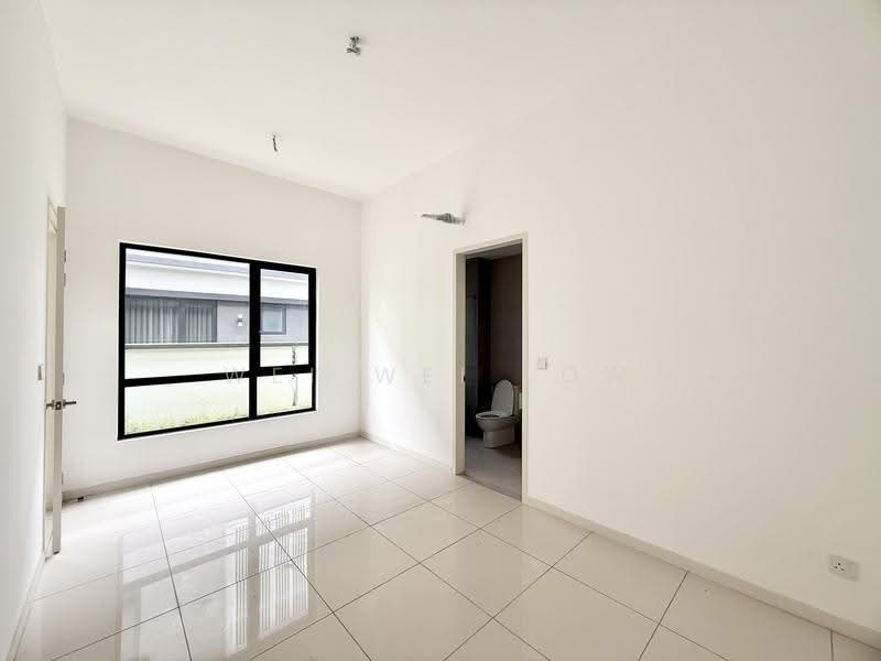 Rumah Berkembar untuk Dijual di Telok Panglima Garang (Selangor) - Wei Wei Low - PropertyGuru.com.my