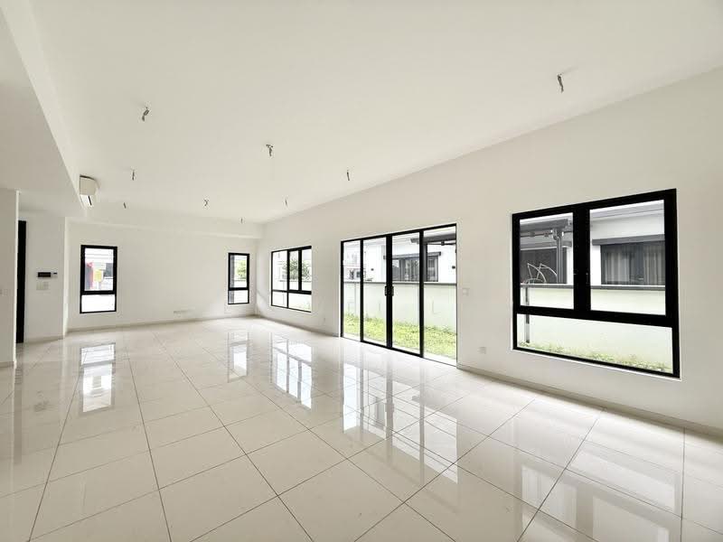 Rumah Berkembar untuk Dijual di Telok Panglima Garang (Selangor) - Wei Wei Low - PropertyGuru.com.my