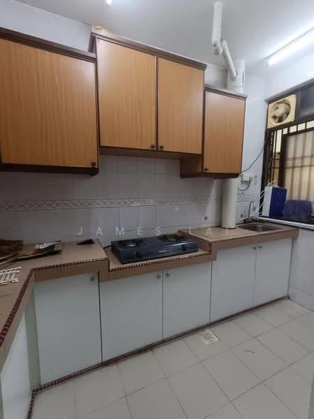 Rumah Flat untuk Disewa di Sri Cempaka - James Lai - Kitchen - PropertyGuru.com.my