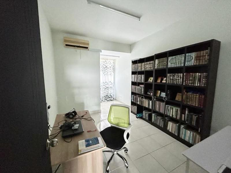 3-storey Terraced House for Sale in Kajang (Selangor) - Eldon Chong - Study - PropertyGuru.com.my