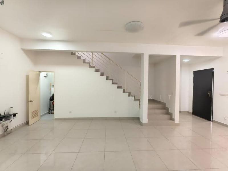 Rumah Teres 2-Tingkat untuk Dijual di Rawang (Selangor) - Thim Chin Kit - Living Room - PropertyGuru.com.my