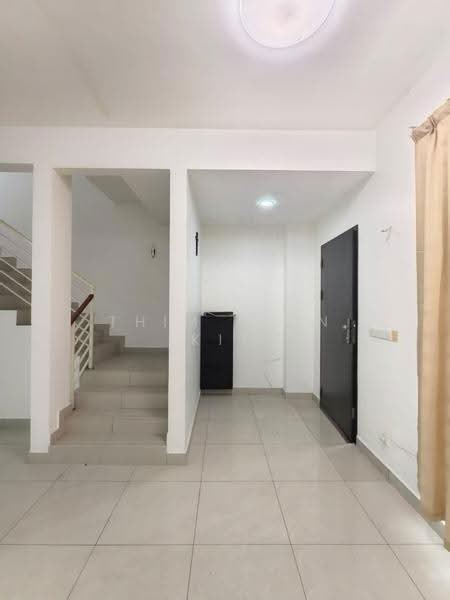 Rumah Teres 2-Tingkat untuk Dijual di Rawang (Selangor) - Thim Chin Kit - Entrance - PropertyGuru.com.my