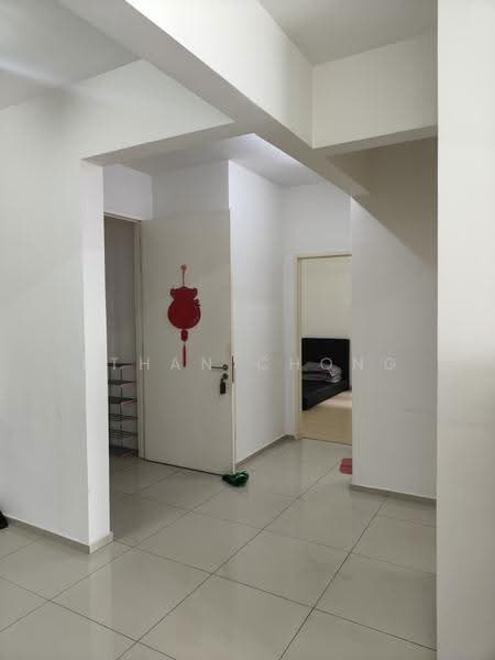 Service Residence for Sale at Gravit8, Klang - Ethan Chong - Corridor - PropertyGuru.com.my