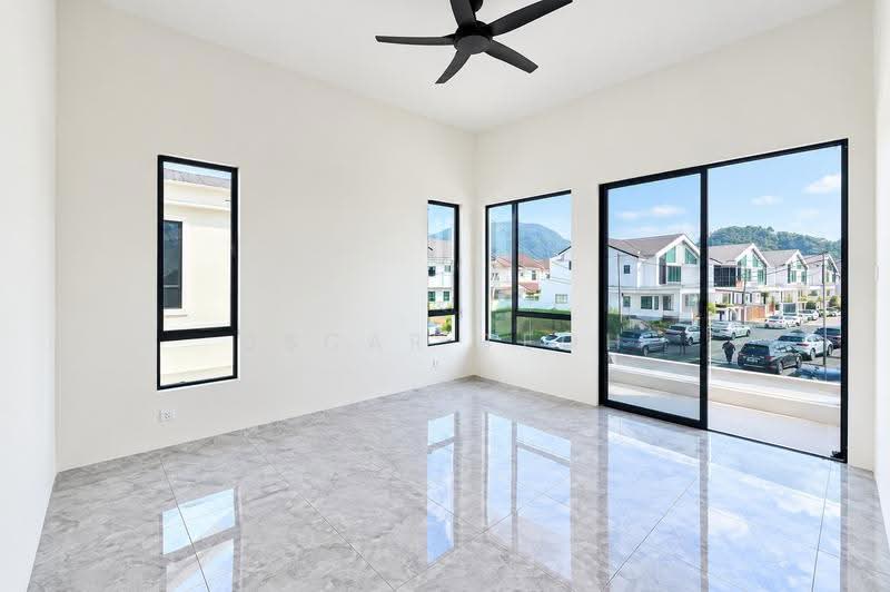 Rumah Teres 2-Tingkat untuk Dijual di Simpang Pulai (Perak) - Oscar Teoh - Living Room - PropertyGuru.com.my