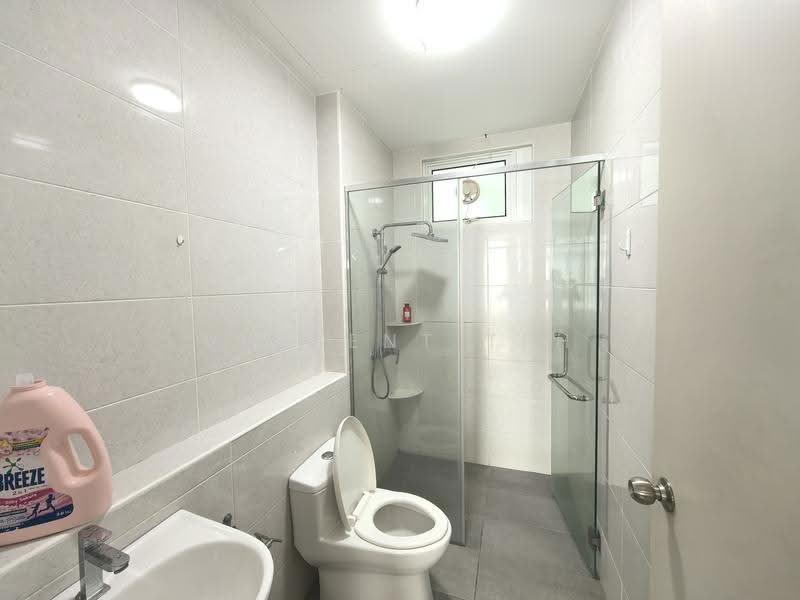 Service Residence for Sale at Parkland Residence - Vincent Teh - Bathroom - PropertyGuru.com.my
