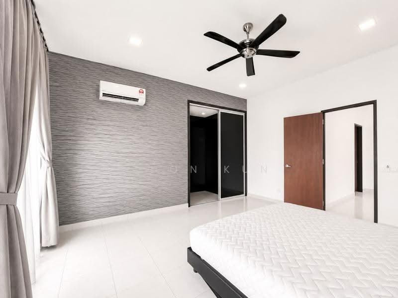 Rumah Kluster untuk Dijual di Taman Sutera Utama (Skudai) - U Hon Kun - Bedroom - PropertyGuru.com.my