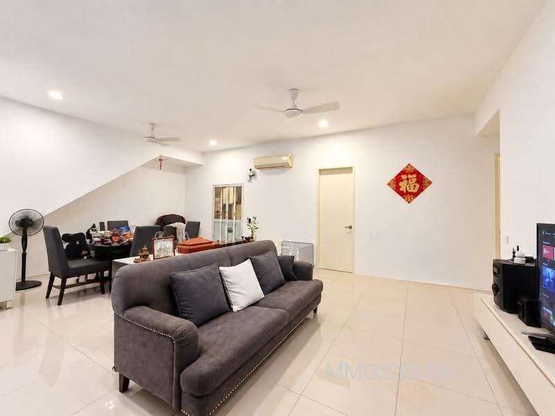 2-storey Terraced House for Rent in Eco Ardence (Setia Alam) - Cassey Lim - Living Room - PropertyGuru.com.my