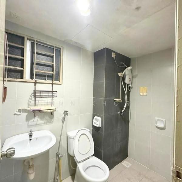 Condominium for Rent at Sea View Tower - Ann Khor - Bathroom - PropertyGuru.com.my