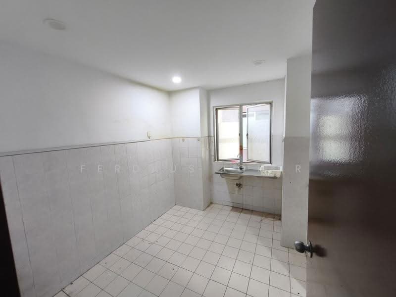 Condominium for Rent at Ridzuan Condominium - Ferdaus Johar - PropertyGuru.com.my