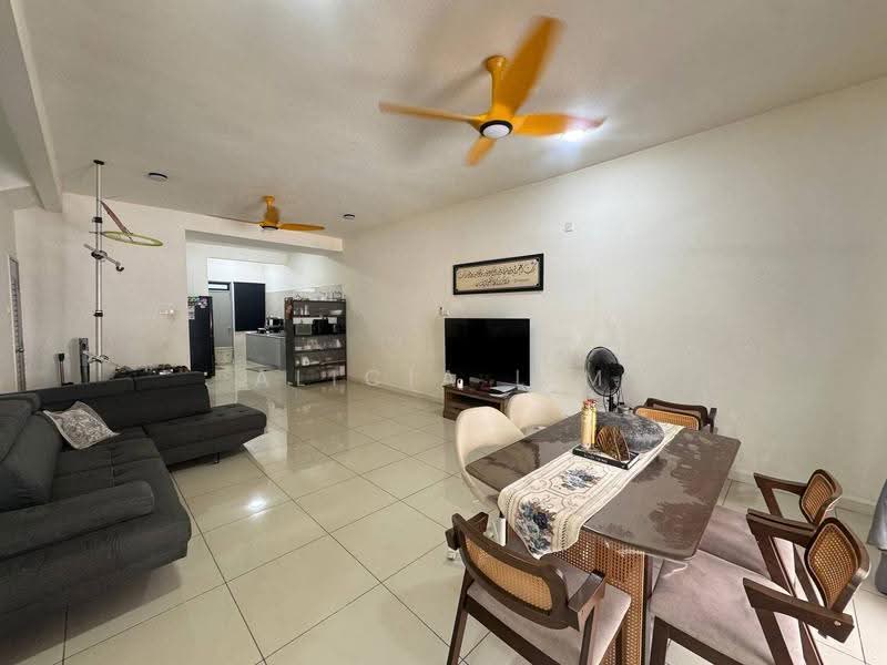 Rumah Teres 2-Tingkat untuk Dijual di Taman Dato Onn (Johor Bahru) - Alicia Lim - PropertyGuru.com.my