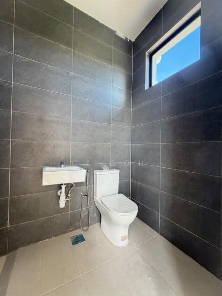 Semi-Detached House for Sale in Alor Setar (Kedah) - CE Goh - Bathroom - PropertyGuru.com.my