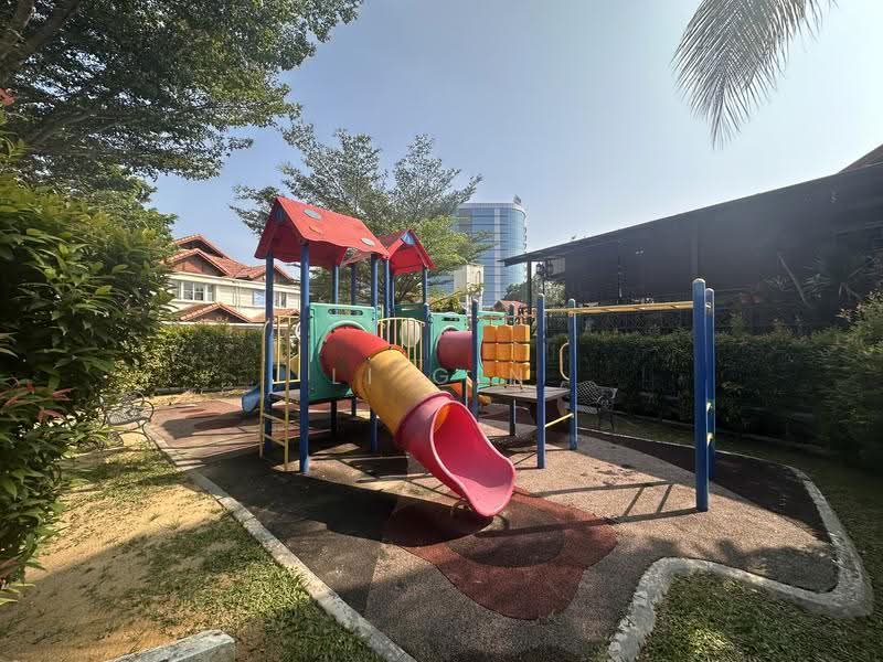 Rumah Berkembar untuk Dijual di Damansara Heights (Kuala Lumpur) - Li Gin - PropertyGuru.com.my