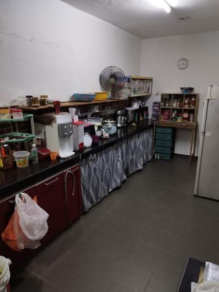 2-storey Terraced House for Sale in Puchong (Selangor) - Thim Chin Kit - Kitchen - PropertyGuru.com.my