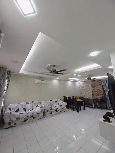 2-storey Terraced House for Sale in Puchong (Selangor) - Thim Chin Kit - Living Room - PropertyGuru.com.my