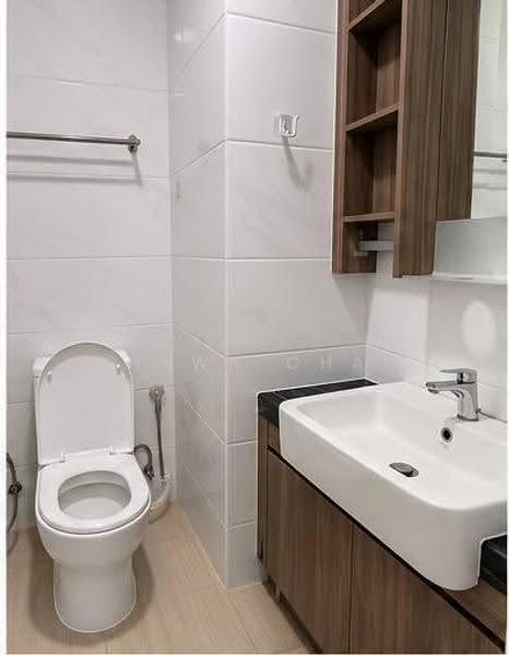 Kediaman Servis untuk Disewa di Country Garden Central Park - Shawn Chan - Bathroom - PropertyGuru.com.my