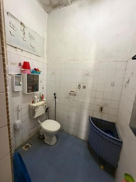 1-storey Terraced House for Sale in Taman Universiti (Skudai) - Zack Chow - Bathroom - PropertyGuru.com.my