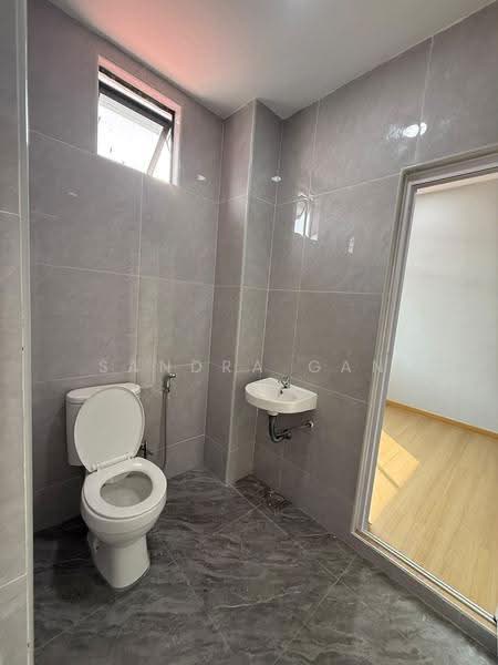2-storey Terraced House for Sale in Taman Puteri Wangsa (Ulu Tiram) - Sandra Gan - Bathroom - PropertyGuru.com.my