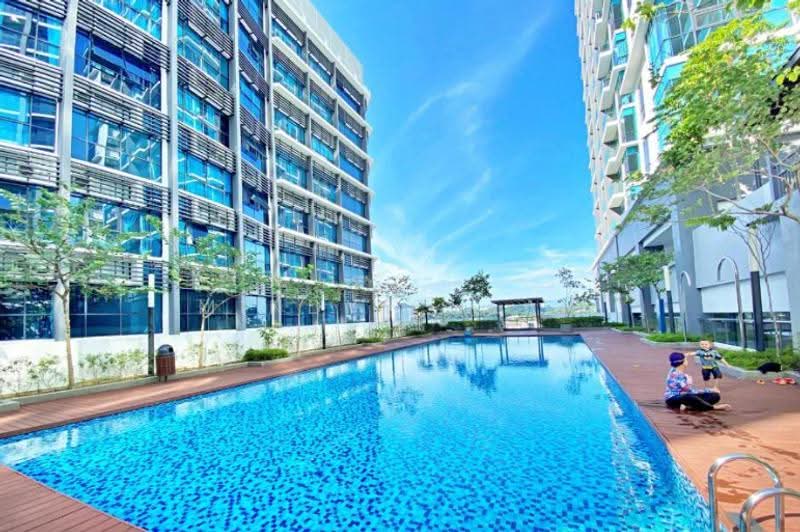 Kediaman Servis untuk Disewa di Pacific Star (Service Residence) - Mindy Cheah - Pool - PropertyGuru.com.my
